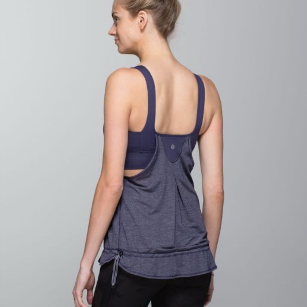Lululemon Run Times Tank
Heathered Cadet Blue size 4
